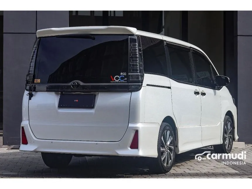 2019 Toyota Voxy MPV