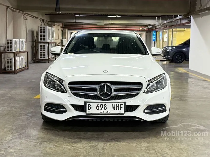 2014 Mercedes-Benz C200 Avantgarde CBU Sedan