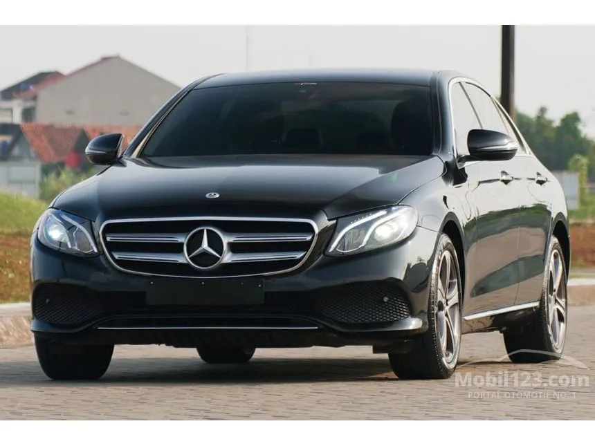 2018 Mercedes-Benz E200 Avantgarde Sedan