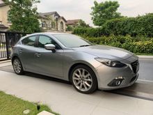 2014 Mazda 3 2.0 (ปี 14-17) S Sports Hatchback AT