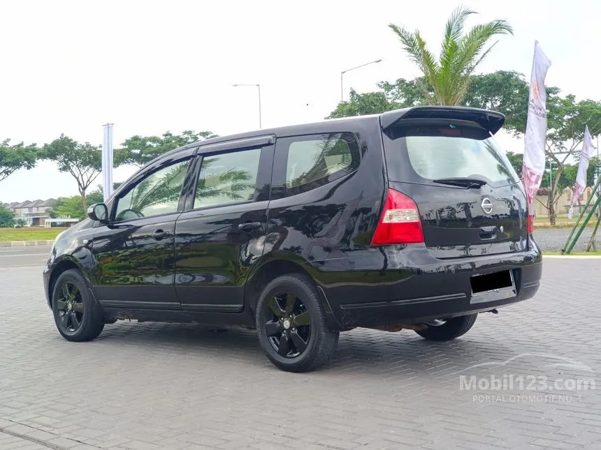 2010 Nissan Grand Livina Ultimate MPV