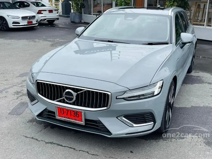 2024 Volvo V60 Recharge Ultimate T8 Wagon