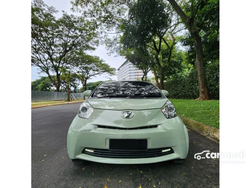 2010 Toyota iQ Hatchback