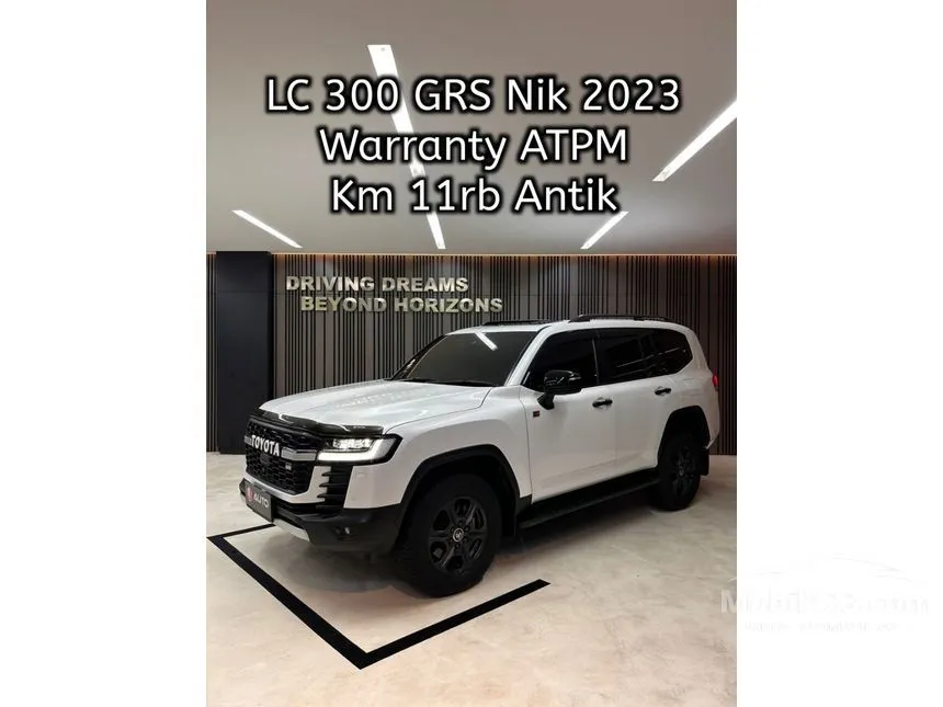 2023 Toyota Land Cruiser 300 GR-S (Premium Colour) SUV