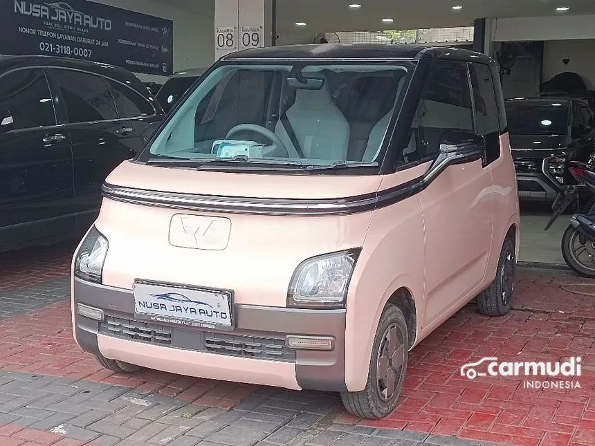 2022 Wuling Air EV Standard Range Hatchback