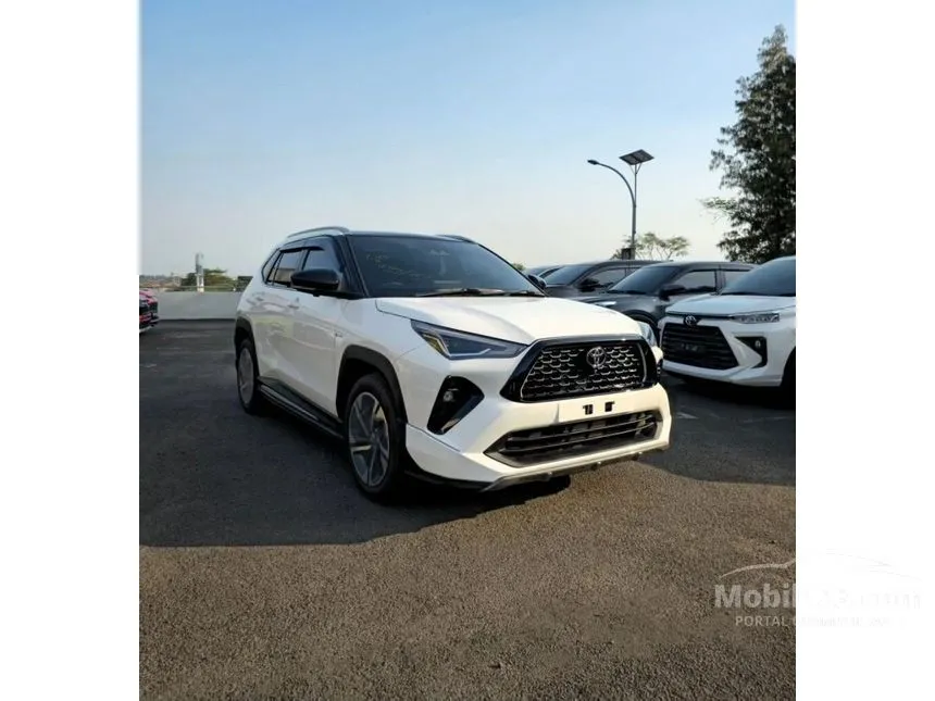 Jual Mobil Toyota Yaris Cross 2023 S HEV GR Parts Aero Package 1.5 di Jawa Barat Automatic Wagon Putih Rp 404.950.000