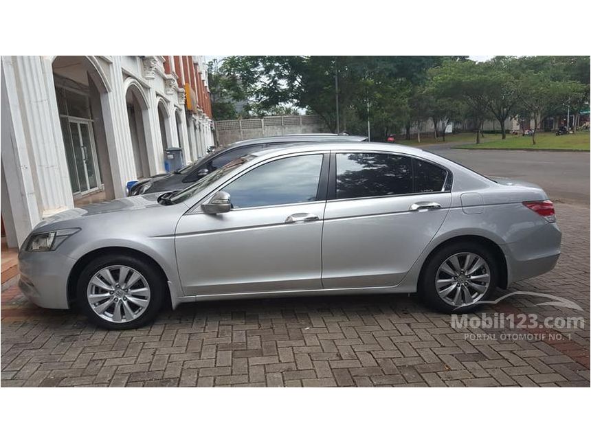 Jual Mobil  Honda  Accord  2011 VTi L 2 4 di Banten Automatic 