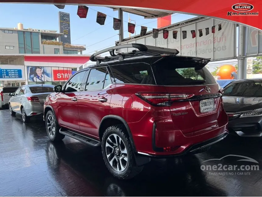2021 Toyota Fortuner Legender SUV