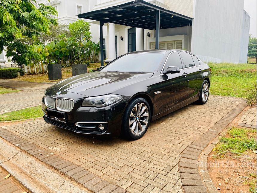  Jual  Mobil BMW  520i  2014 Modern 2 0 di DKI Jakarta 