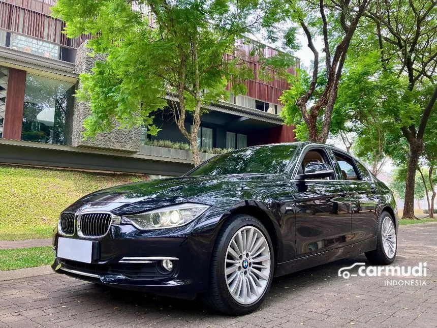 2014 BMW 328i Luxury Sedan