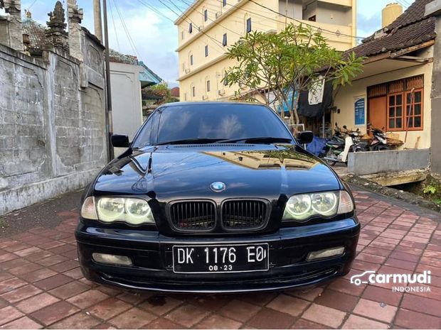  Beli  Mobil BMW  318i Baru Bekas  Kisaran Harga Review 