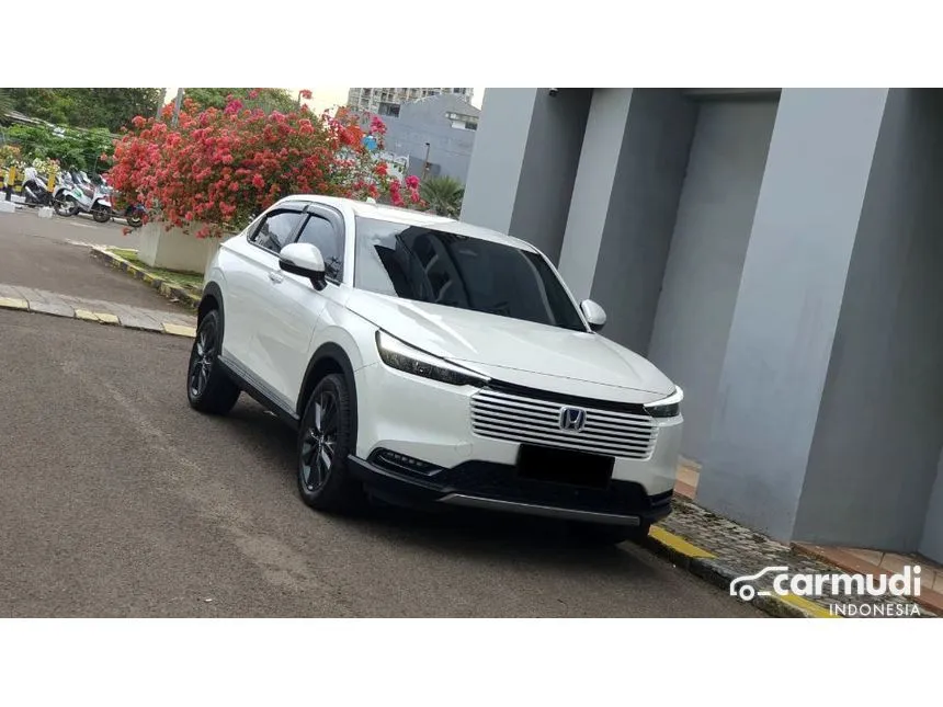 2025 Honda HR-V e:HEV SUV