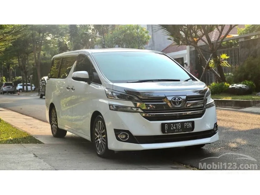 Jual Mobil Toyota Vellfire 2015 G 2.5 di DKI Jakarta Automatic Van Wagon Putih Rp 635.000.000