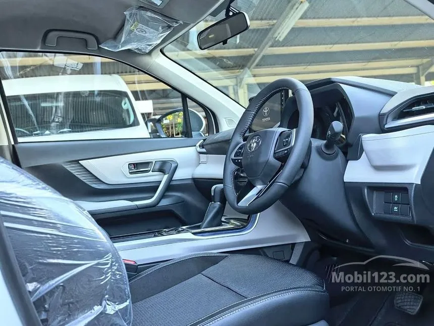 2026 Toyota Veloz V HEV MPV