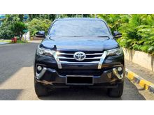 2016 Toyota Fortuner 2.4 VRZ SUV AT Hitam Metalik Diesel - KM 60RIBUAN ASLI - SERVICE RECORD - GRESS LIKE NEW - READY TO USE