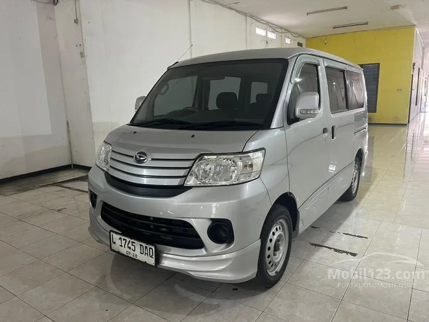 2022 Daihatsu Luxio D Van