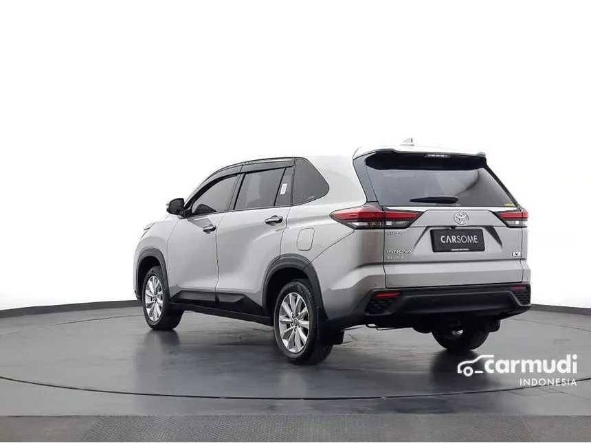 2022 Toyota Kijang Innova Zenix V (Non Premium Color) MPV