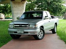 2003 Toyota Hilux Tiger 2.5 EXTRACAB E Pickup MT