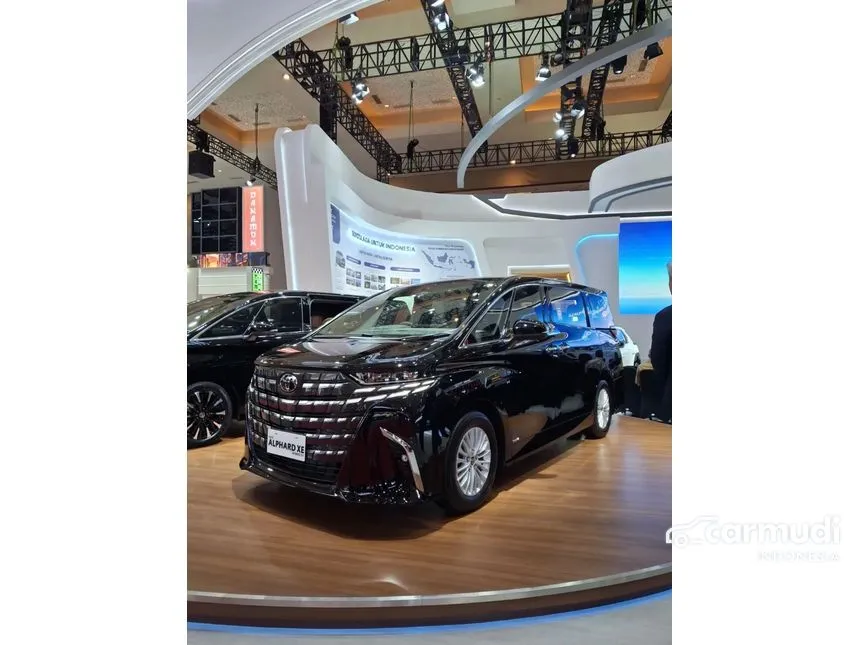 2026 Toyota Alphard XE HEV (Non Premium Color) MPV