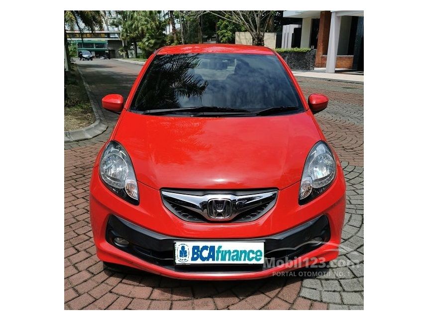 Jual Mobil  Honda Brio  2014 Satya E 1 2 di Yogyakarta  