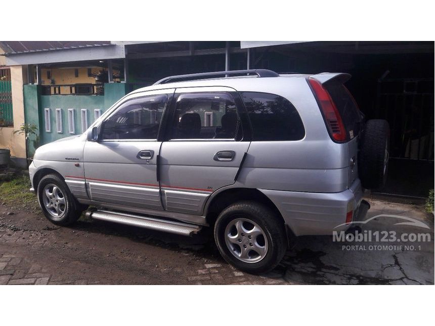 Jual Mobil Daihatsu Taruna 2001 CSR 1.6 di Sulawesi 