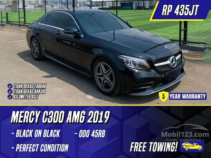 2019 Mercedes-Benz C300 AMG Line Sedan