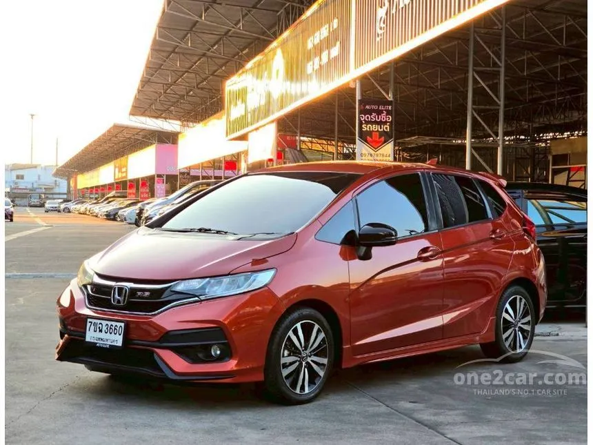 2017 Honda JAZZ RS Hatchback