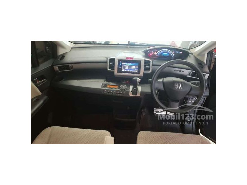  Jual  Mobil  Honda  Freed  2012  E 1 5 di Jawa Barat Automatic 