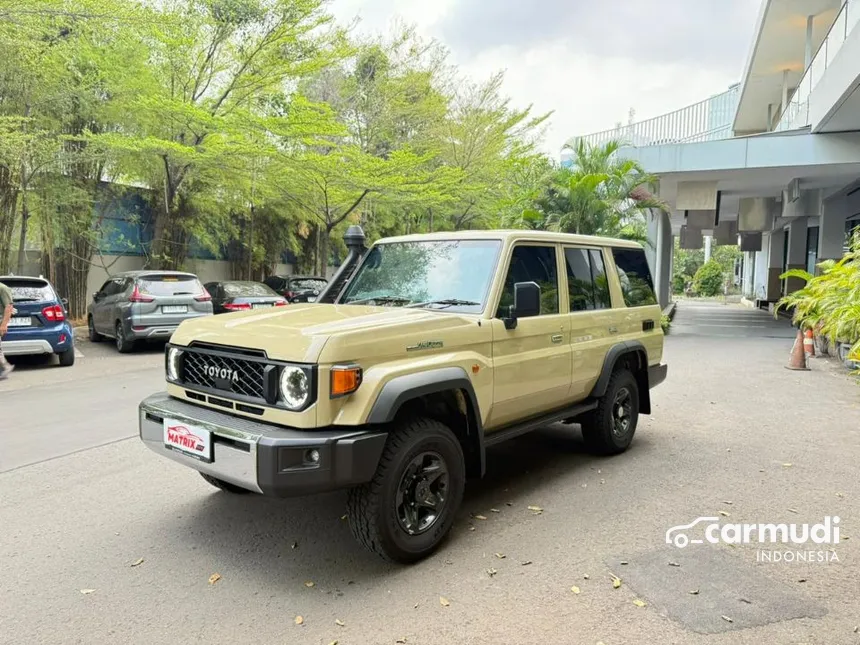 2025 Toyota Land Cruiser 70 LX SUV