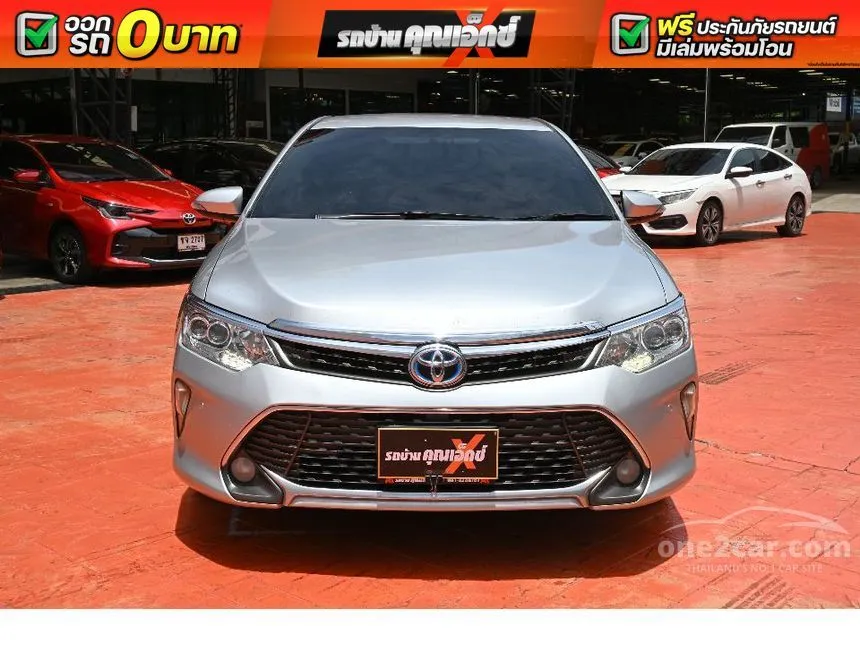 2016 Toyota CAMRY Hybrid Sedan