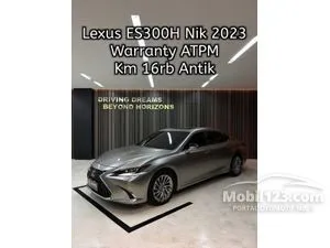 2023 Lexus ES 300h 2.5 Ultra Luxury Sedan