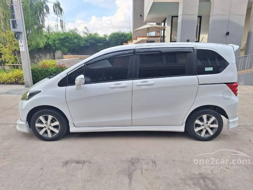 2011 Honda FREED SE Wagon