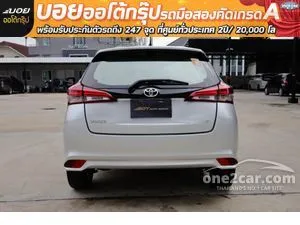 2019 Toyota YARIS 1.2 E Hatchback