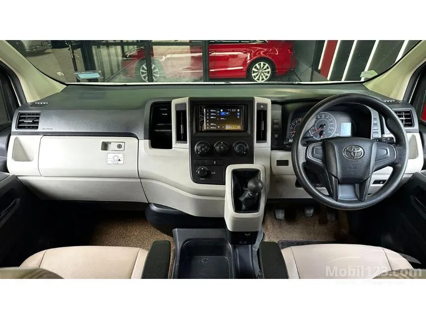 2020 Toyota Hiace Premio Van