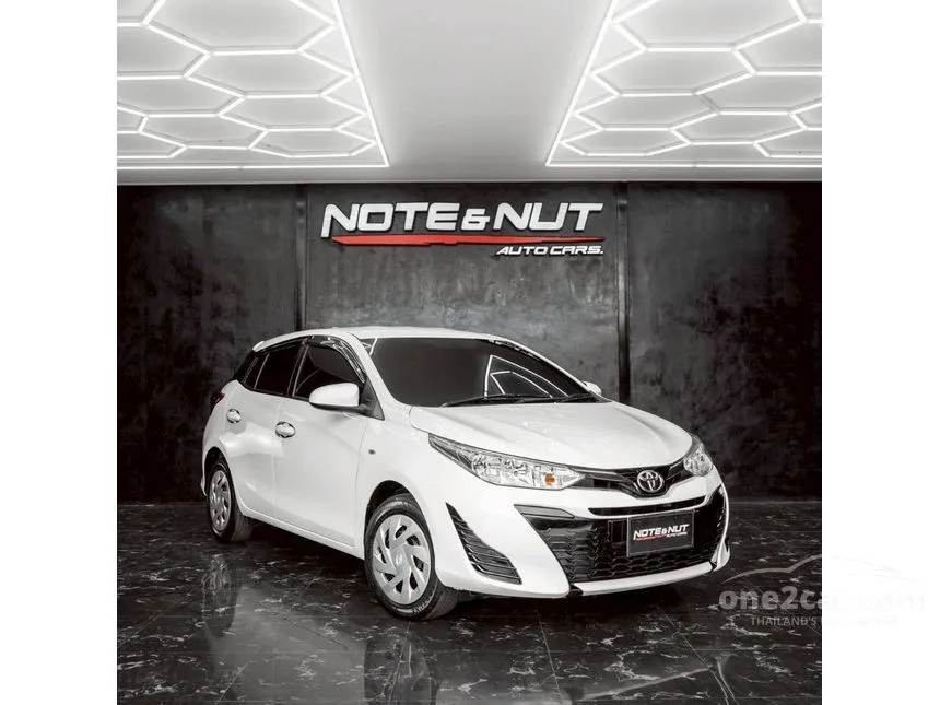 2020 Toyota YARIS Entry Hatchback