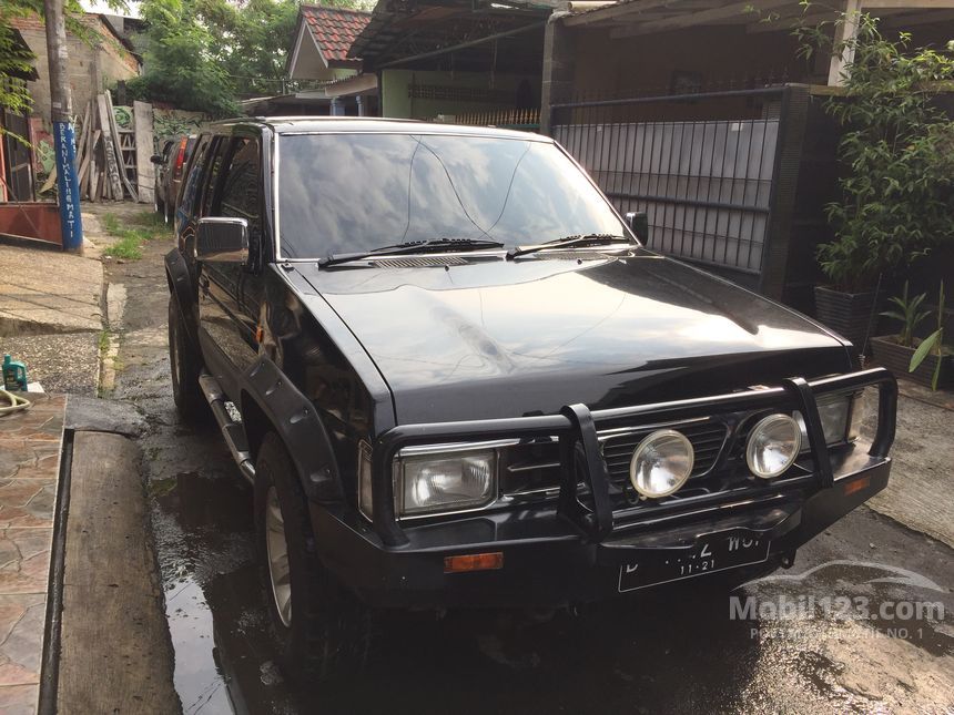 Jual Mobil  Nissan Terrano 2001 Spirit 2 4 di Banten Manual 