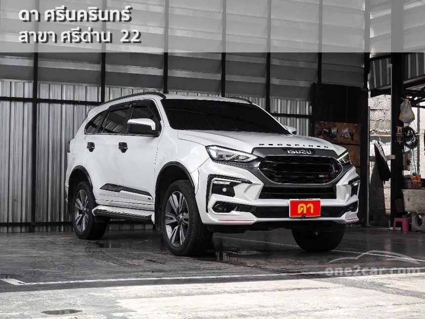 2023 Isuzu MU-X Ultimate SUV