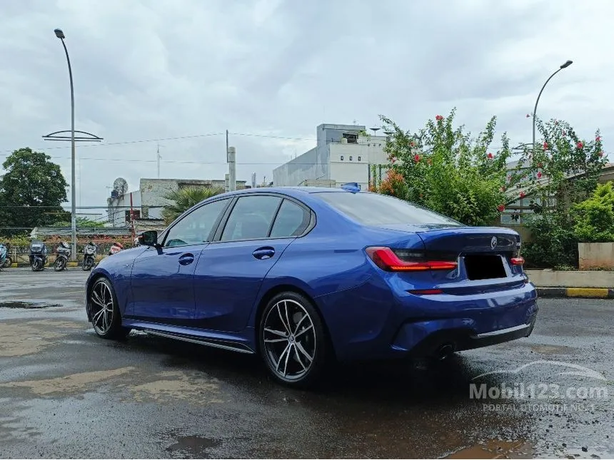 2022 BMW 330i M Sport Sedan