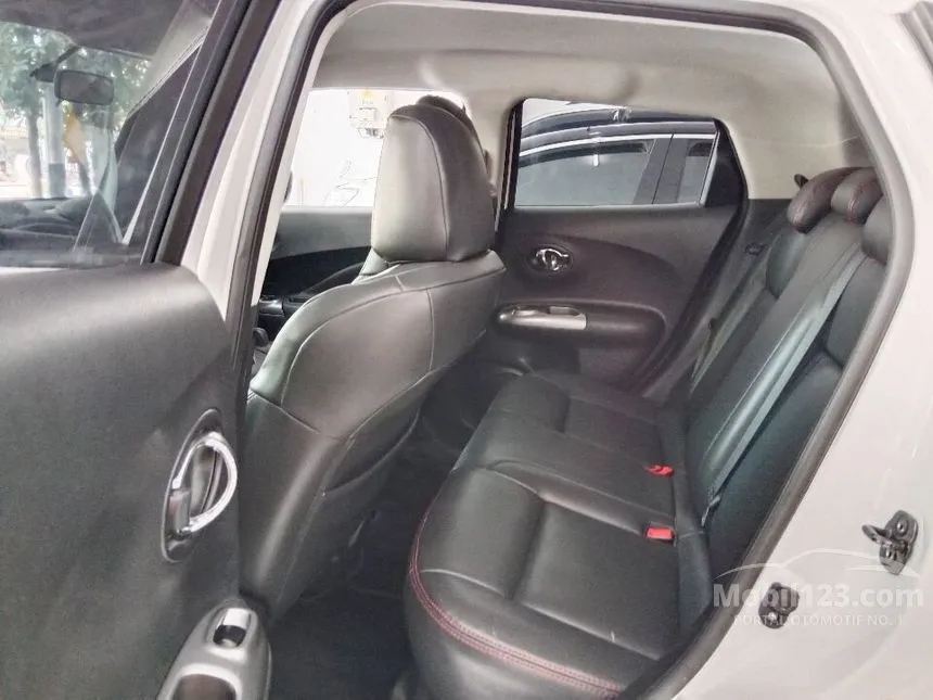 2016 Nissan Juke RX Black Interior SUV