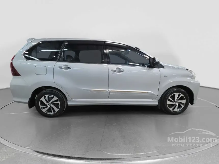 2015 Toyota Avanza Veloz MPV
