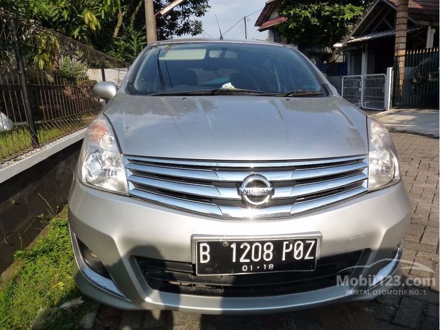2012 Nissan Grand Livina XV MPV