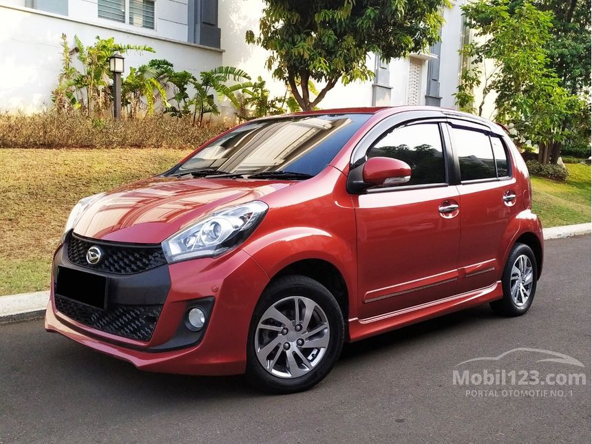 Daihatsu Sirion 2015