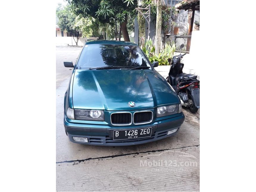 Jual Mobil  BMW  318i 1996  E36 1 8 Manual 1 8 di Jawa Barat 