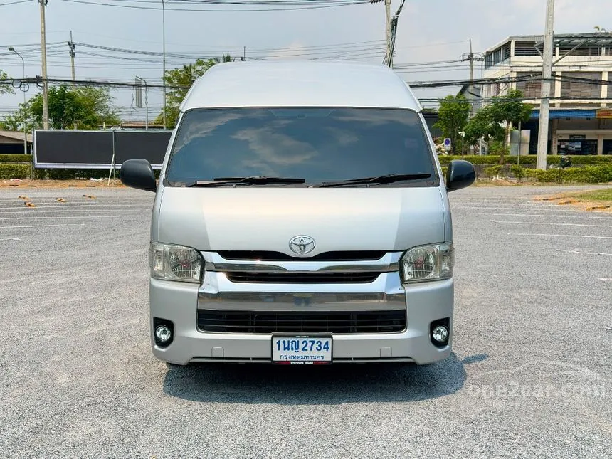 2010 Toyota HIACE D4D Van