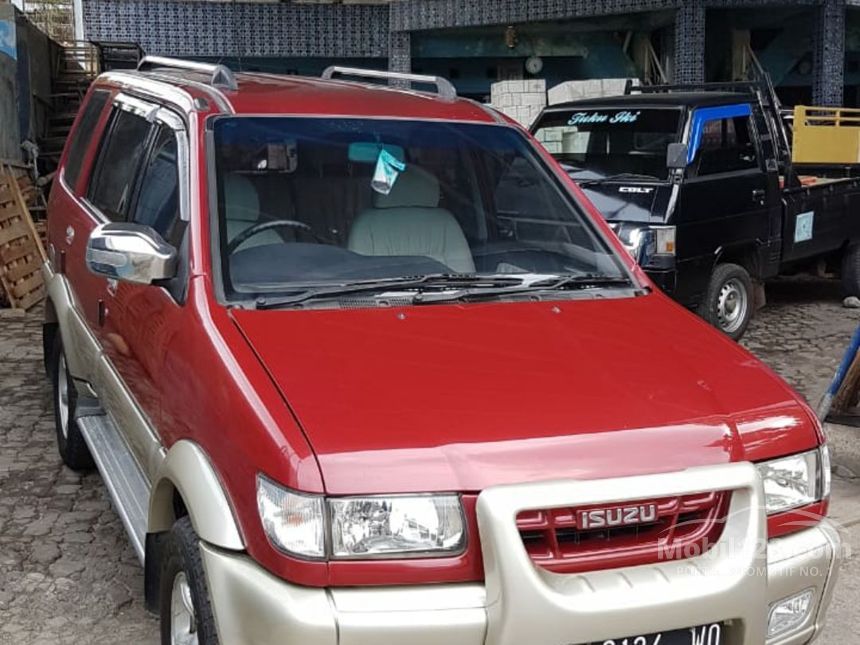 Jual Mobil  Isuzu  Panther  2003 TOURING 2 5 di  Jawa  Tengah  