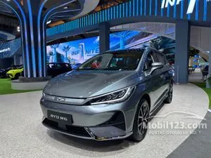 2025 BYD M6 Superior Captain 6 Seater MPV
