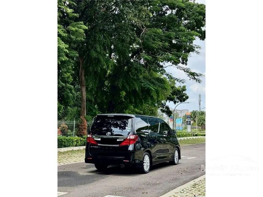 2014 Toyota Alphard SC MPV