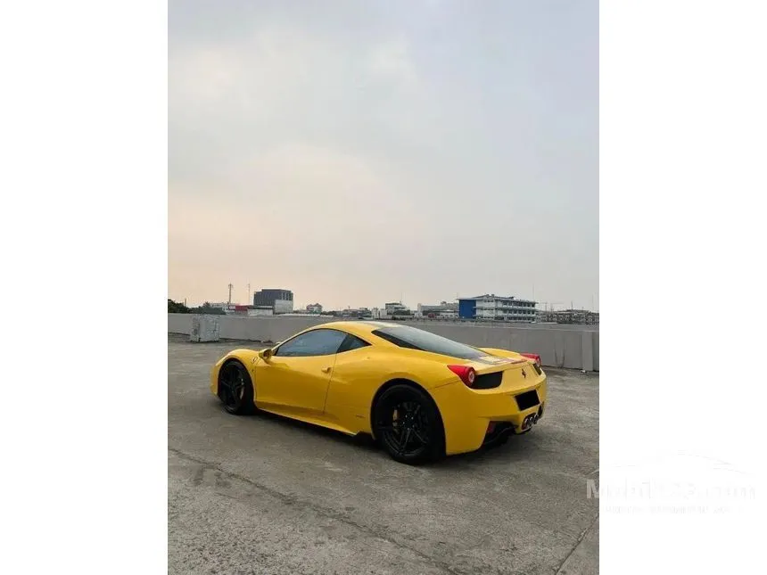 2011 Ferrari 458 Italia Coupe