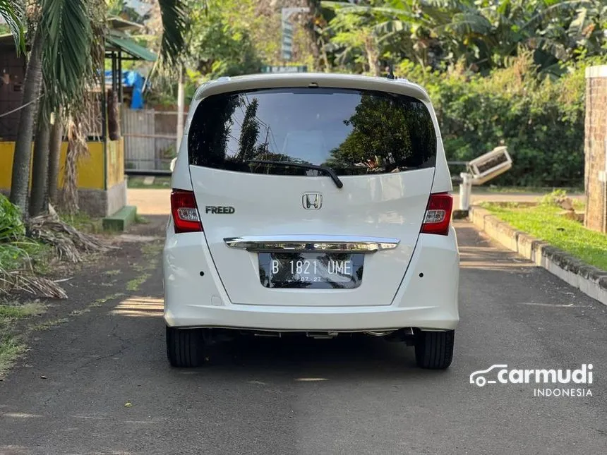 2013 Honda Freed S MPV