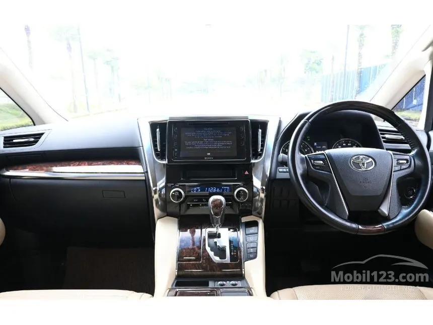 2018 Toyota Alphard G MPV